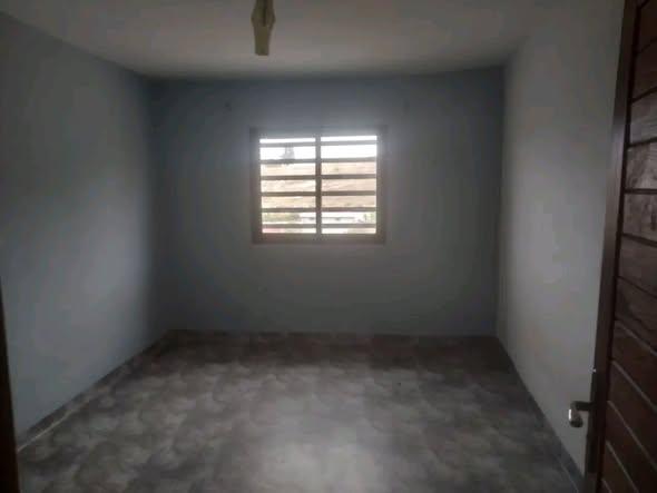 Maison 5 ch. 600 m² à louer — Ambohidratrimo - photo 4