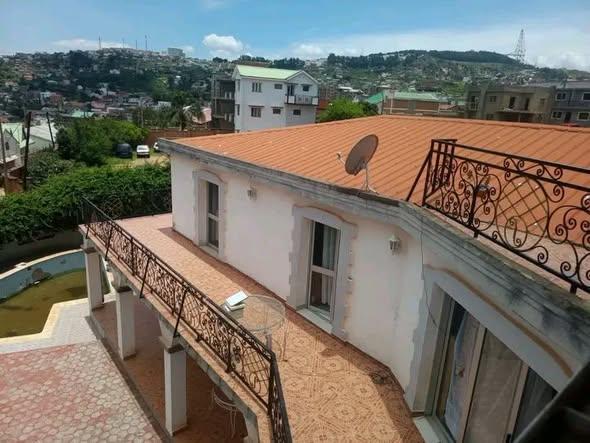 Maison à vendre — Ambohimangakely - photo 1