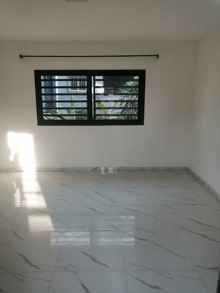 Appartement 2 ch. à louer — Talatamaty - photo 4