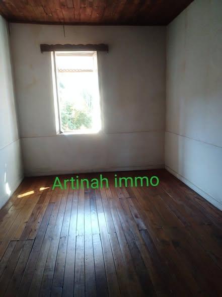 Trano Ahofa 1 ch. à louer — Amboditsiry - photo 1