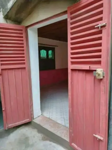 Trano Ahofa 1 ch. à louer — Anosibe — 200 000 Ar | Fonenako