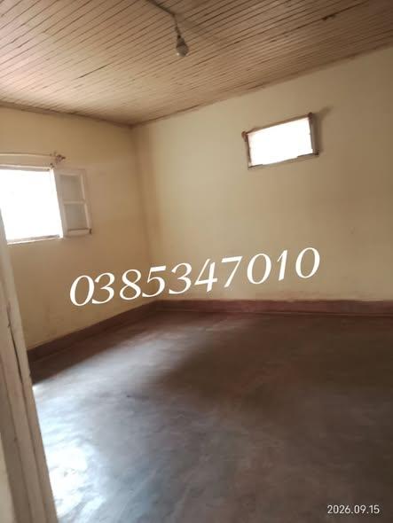Maison 2 ch. à louer — Ambohimangakely - photo 2