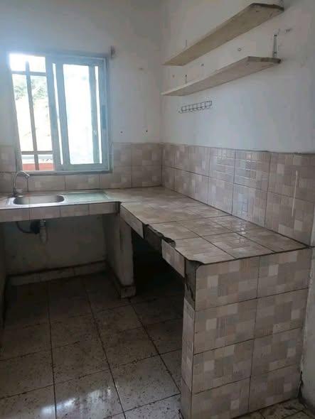 Bureau 2 ch. à louer — Ambohibao - photo 2