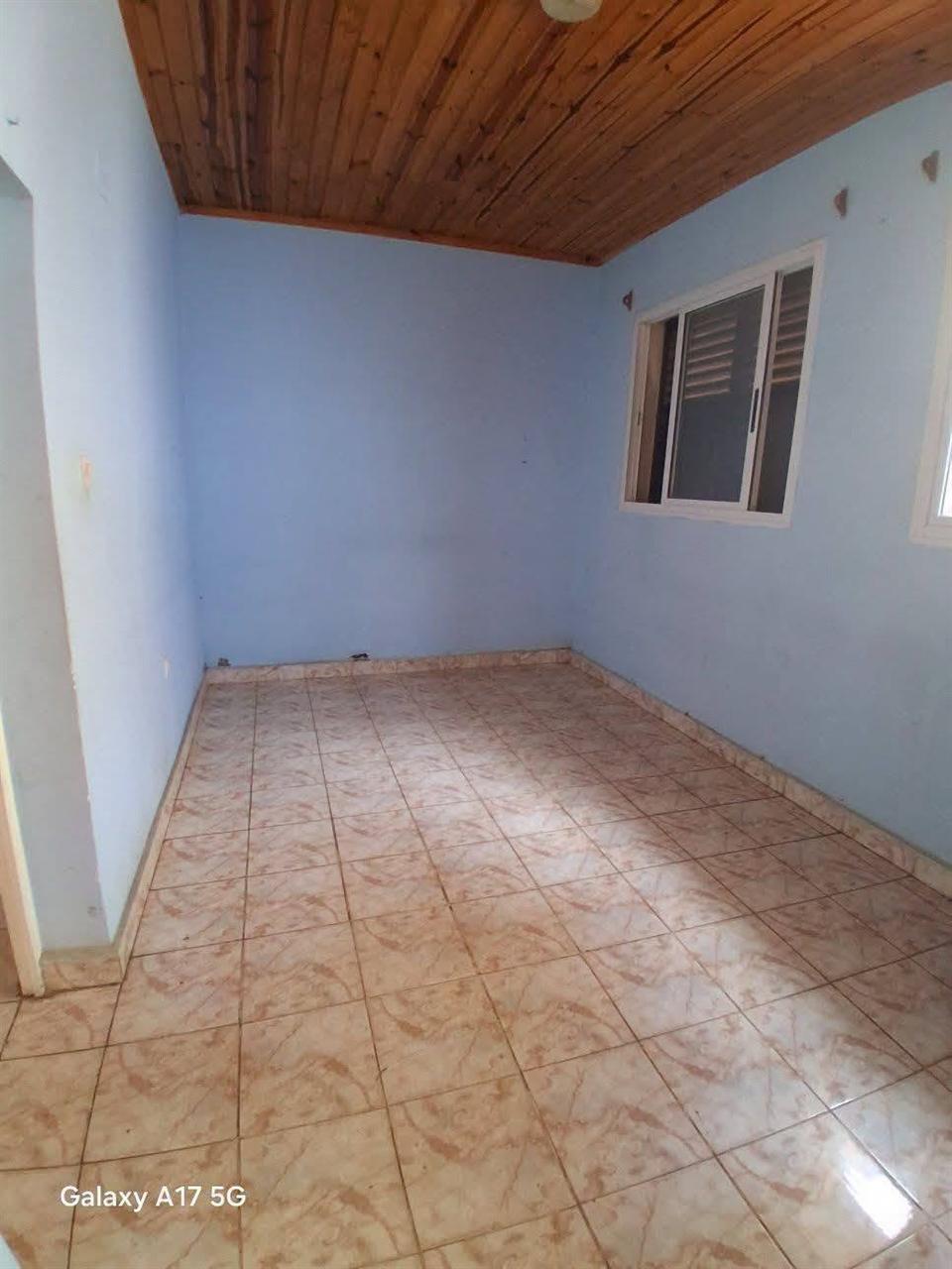 Villa basse 1 chambre — Ambohitso, Antananarivo - photo 5