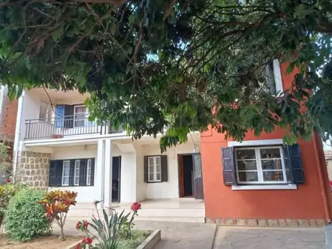 Maison 4 ch. 549 m² à vendre… — 300 000 000 Ar | Fonenako
