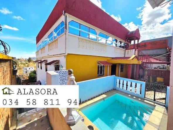 Maison 3 ch. à vendre — Alasora - photo 1