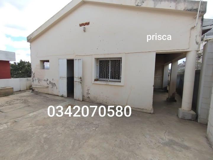 Maison 3 ch. à vendre — Ambatolampy - photo 1
