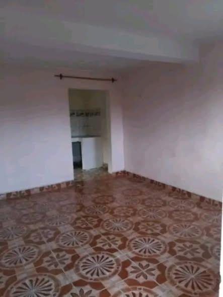 Maison 1 ch. à louer — Ambohimangakely - photo 1