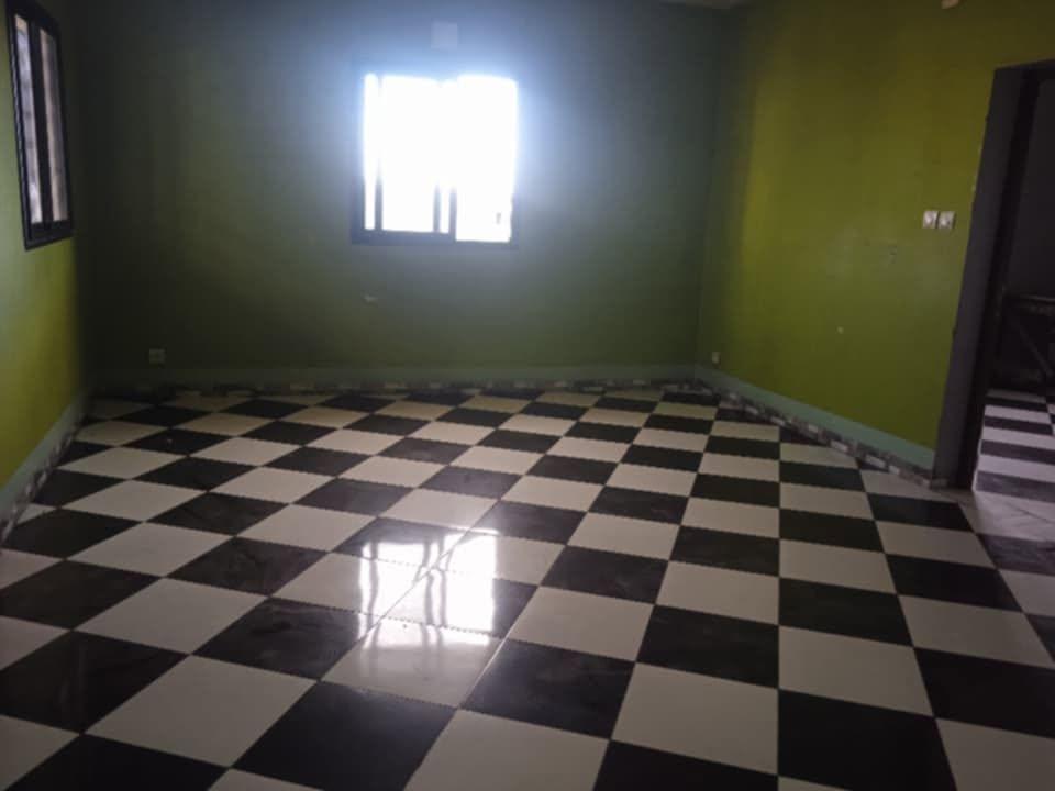Appartement 2 chambres au 3e étage — Analamahitsy, Antananarivo - photo 2