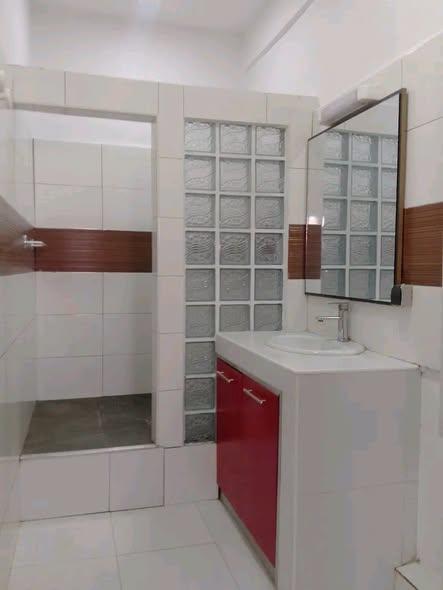 Appartement 3 ch. à louer — Talatamaty - photo 3