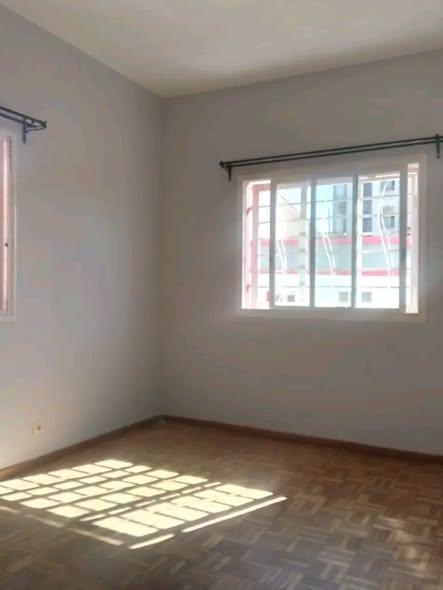 Appartement 3 ch. à louer — Talatamaty - photo 5