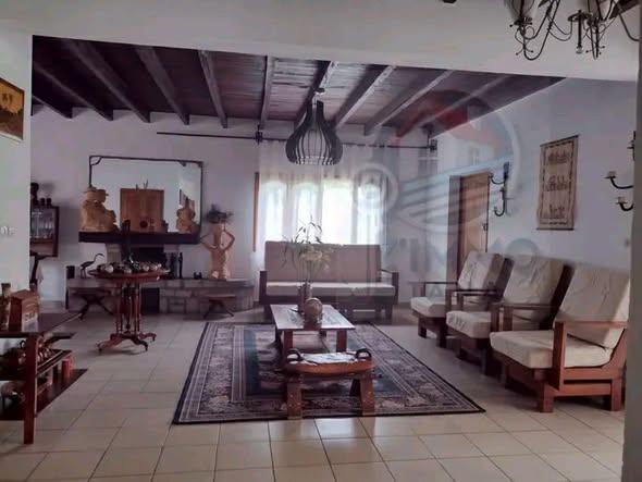 Appartement 2 ch. à louer — Andohanimandroseza - photo 2