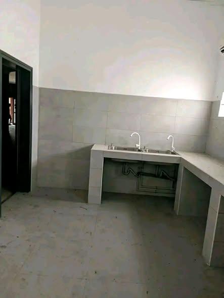 Bureau 200 m² à louer — Toamasina - photo 5