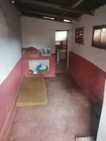 Maison 1 ch. à louer — Ambohinambo - photo 2