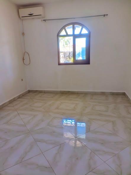 Appartement 3 ch. à louer — Ambohijafy - photo 3