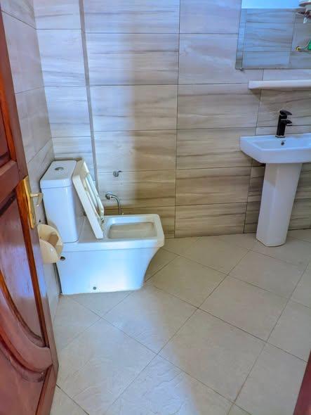 Appartement 3 ch. à louer — Ambohijafy - photo 4