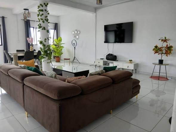 Appartement 4 ch. à louer — Mahabibo - photo 2