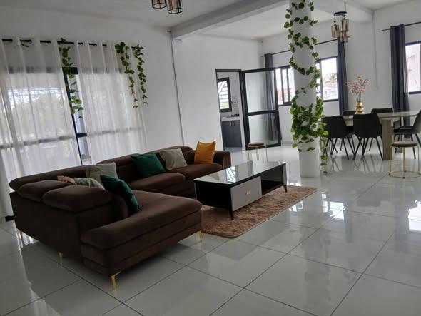 Appartement 4 ch. à louer — Mahabibo - photo 4