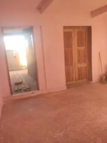 Trano Ahofa 1 ch. à louer… — 100 000 Ar | Fonenako