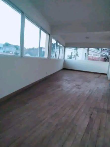 Maison 4 ch. à louer — Ambatoroka - photo 4