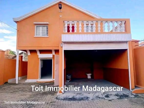 Maison 1 ch. à vendre — Talatamaty - photo 1