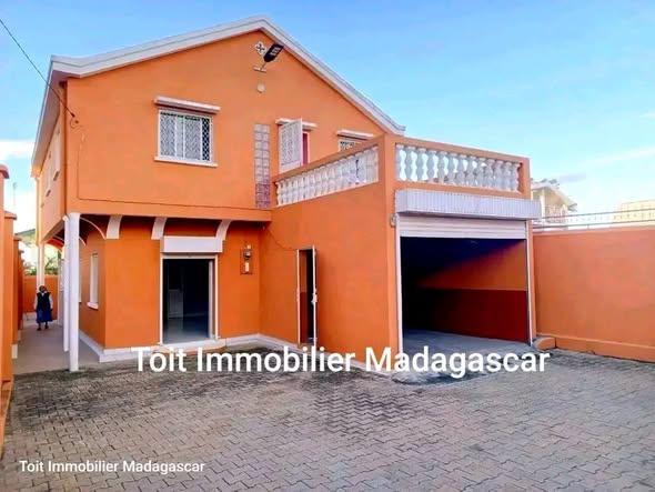 Maison 1 ch. à vendre — Talatamaty - photo 2