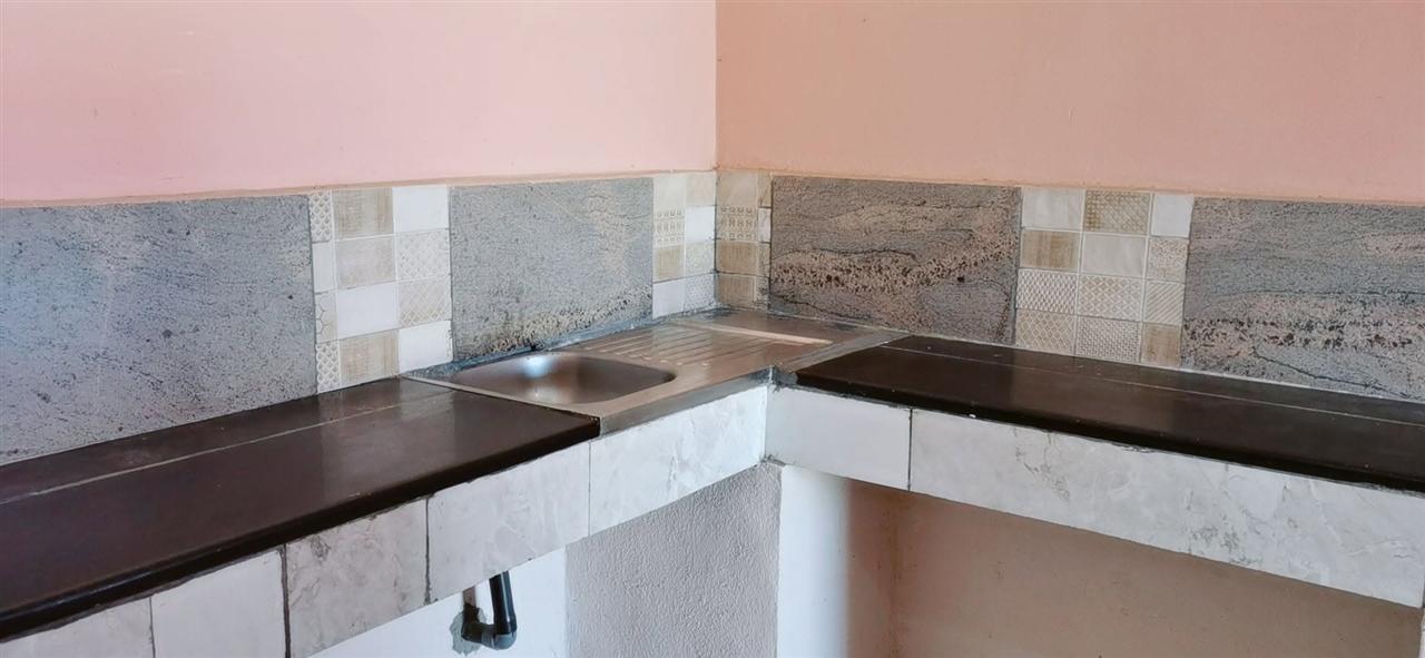 Trano ahofa 2 chambres — Ambohimanga Rova, Antananarivo - photo 6