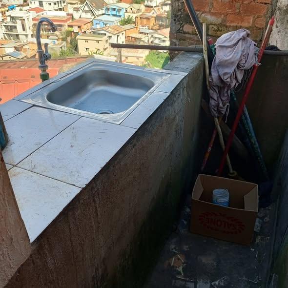 Appartement à louer — Ambohipo - photo 5