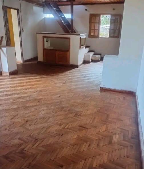 Maison 3 ch. à louer — Androndra Ampamantanana - photo 1