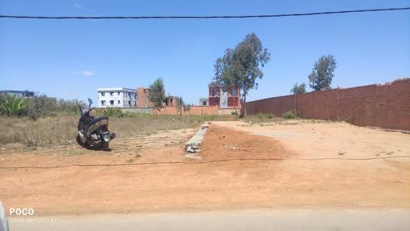 Terrain 300 m² à vendre — Ambohimangakely - photo 2