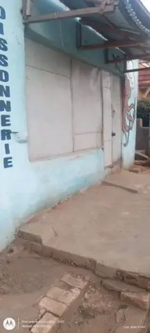 Local commercial à louer — Tsimbazaza 1… — 400 000 Ar | Fonenako
