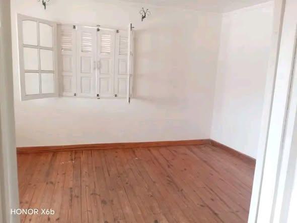 Maison 4 ch. à louer — Ambatoroka - photo 3
