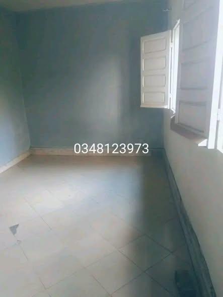 Maison 1 ch. à louer — Anjanahary - photo 1
