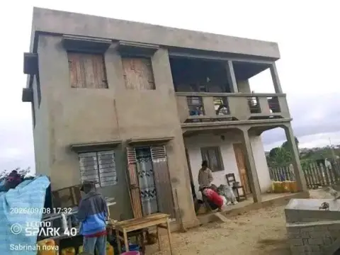 Maison 2 ch. 160 m² à vendre — By Pass — 80 000 000 Ar | Fonenako