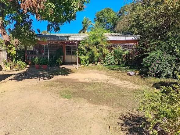 Maison 3 ch. à louer — Mahajanga - photo 1