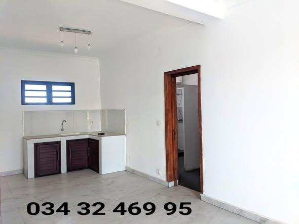 Bureau 1 ch. à louer — Toamasina - photo 4