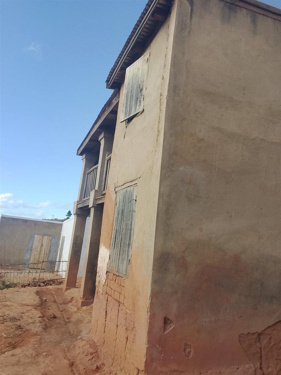 Maison à finir près du Jovenna — Ambohimangakely, Antananarivo - photo 3