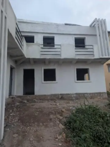 Maison 6 ch. à vendre… — 120 000 000 Ar | Fonenako