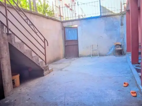 Trano Ahofa 1 ch. à louer — Namontana — 350 000 Ar | Fonenako