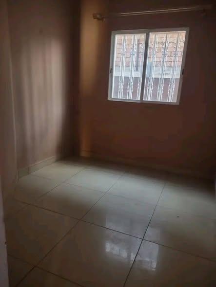 Maison 3 ch. à louer — Ambatonjara - photo 5