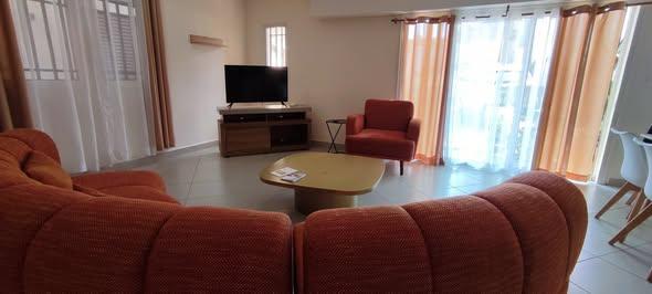 Appartement 2 ch. à louer — Ambohitrarahaba - photo 2