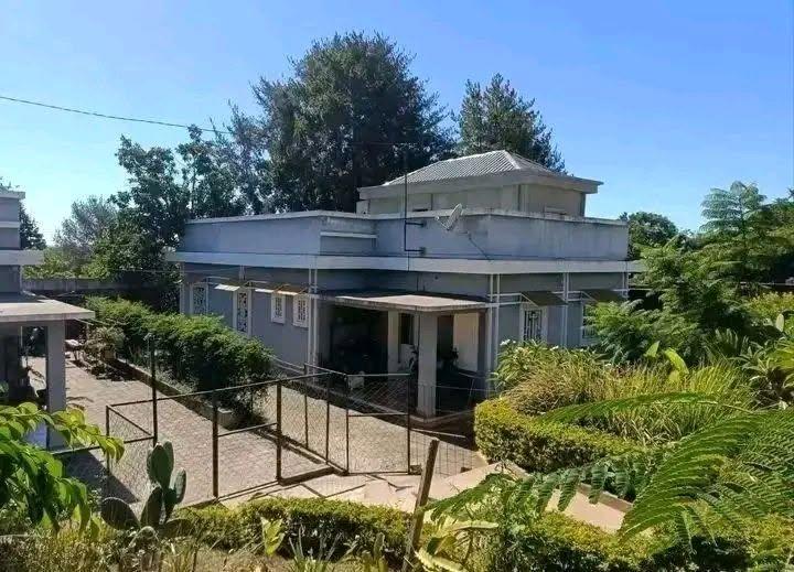 Villa basse 3 chambres — Ankadikely, Antananarivo - photo 1