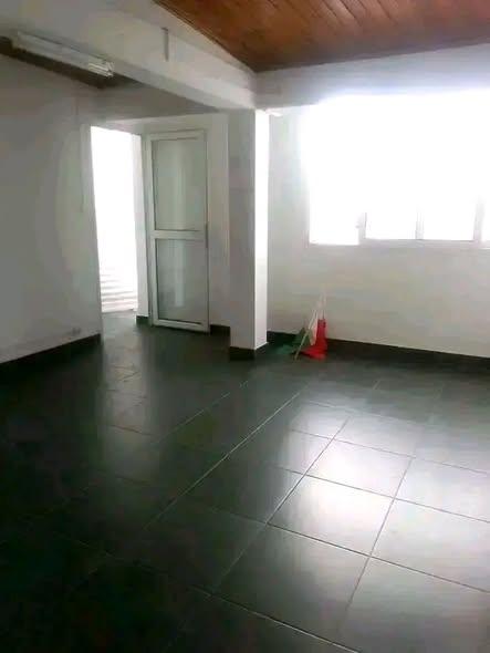 Appartement 3 ch. à louer — Toamasina - photo 2