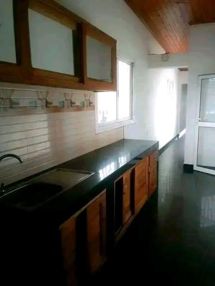 Appartement 3 ch. à louer — Toamasina - photo 4