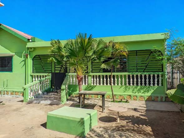 Trano Ahofa à louer — Mahajanga - photo 1