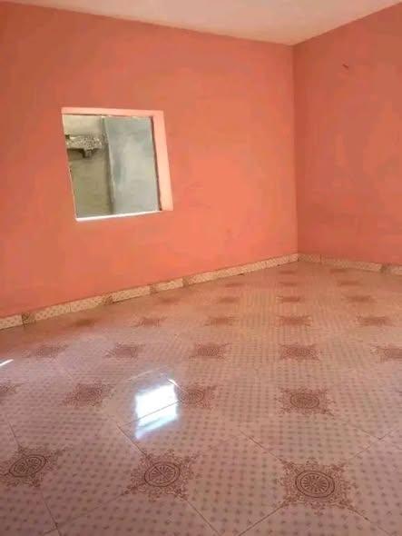 Trano Ahofa 1 ch. à louer — Ambany - photo 1