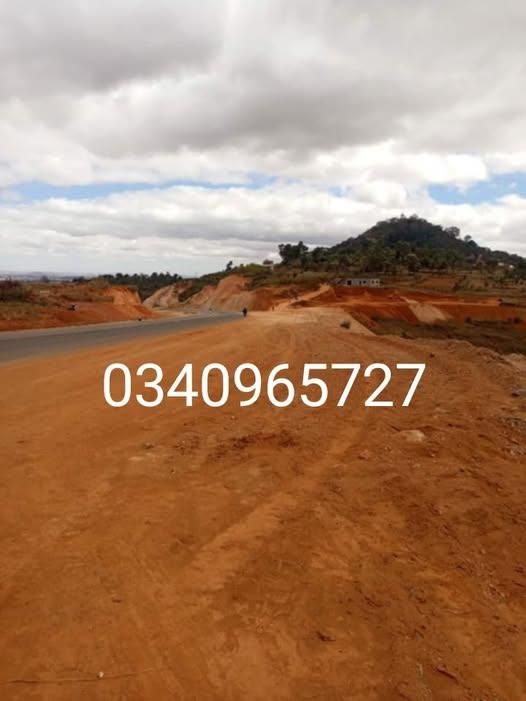 Terrain 20 500 m² à vendre — Ambohimanga - photo 1