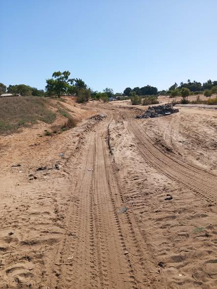 Terrain 600 m² à vendre — Amborovy - photo 1