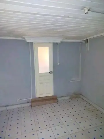 Trano Ahofa 1 ch. à louer — Bemasoandro — 180 000 Ar | Fonenako