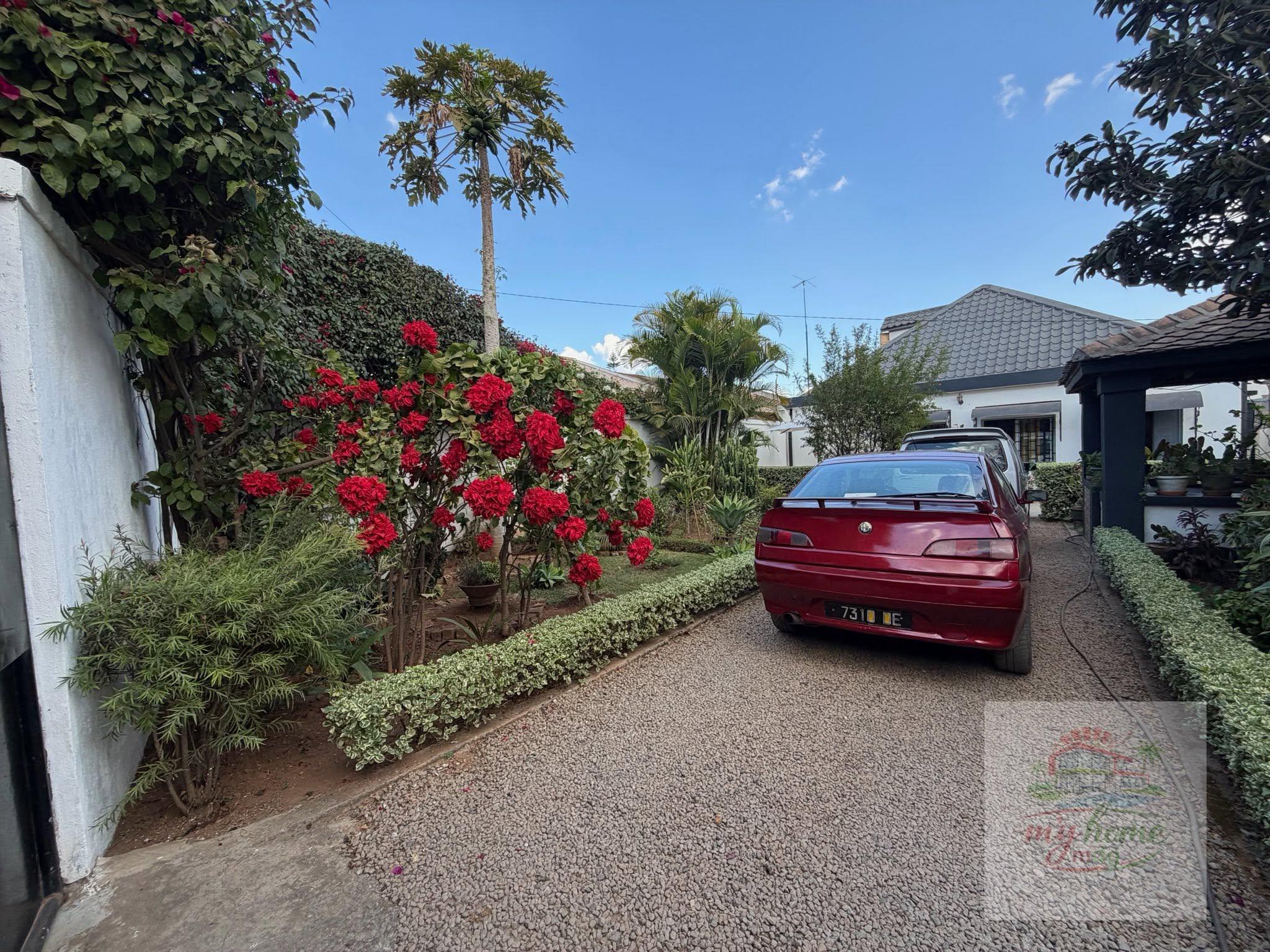 Vente · Maison F4 · Talatamaty, Antananarivo - photo 1